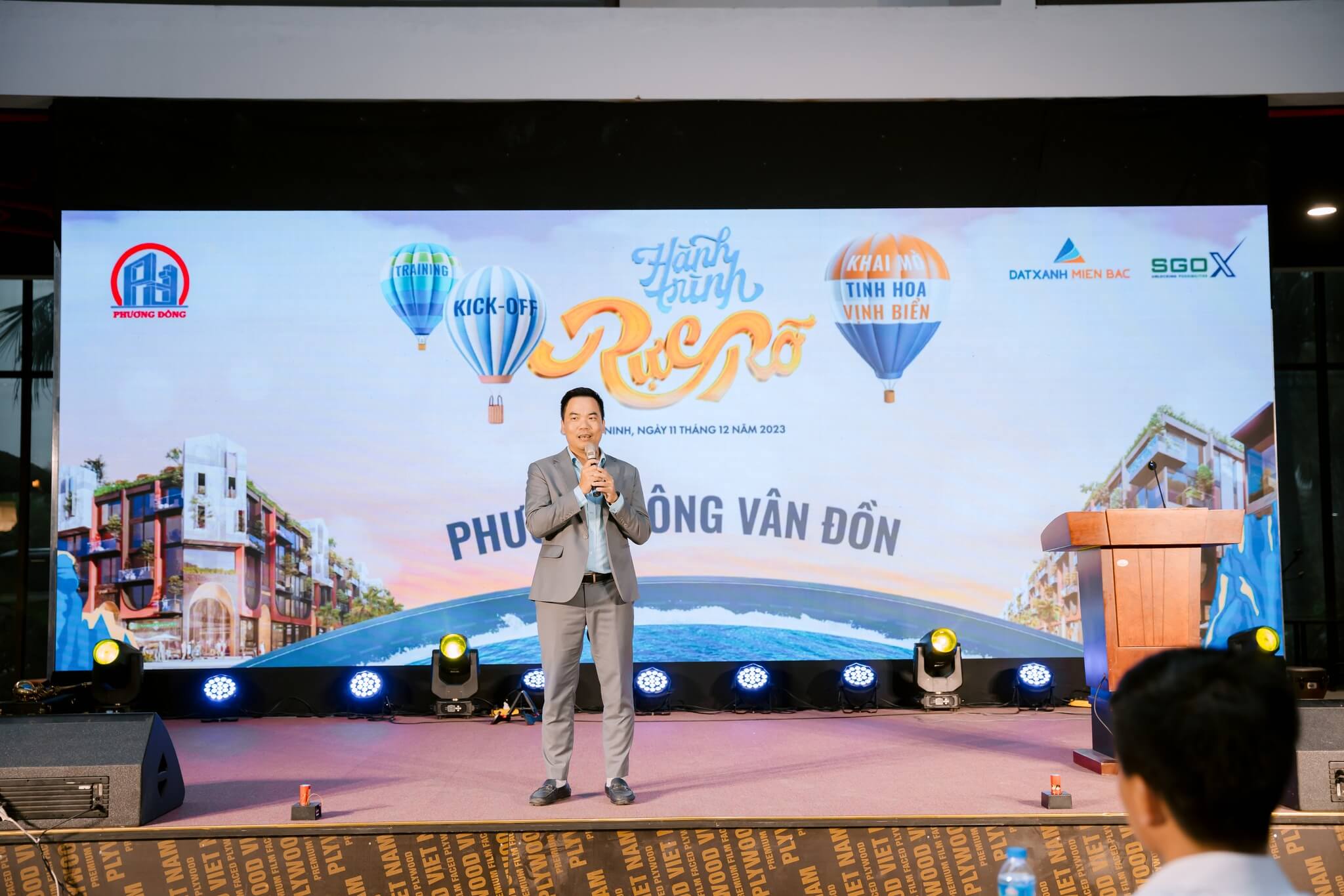 Ông Nguyễn Văn Văn chia sẻ trong lễ mở bán dự án Phương Đông Vân Đồn
