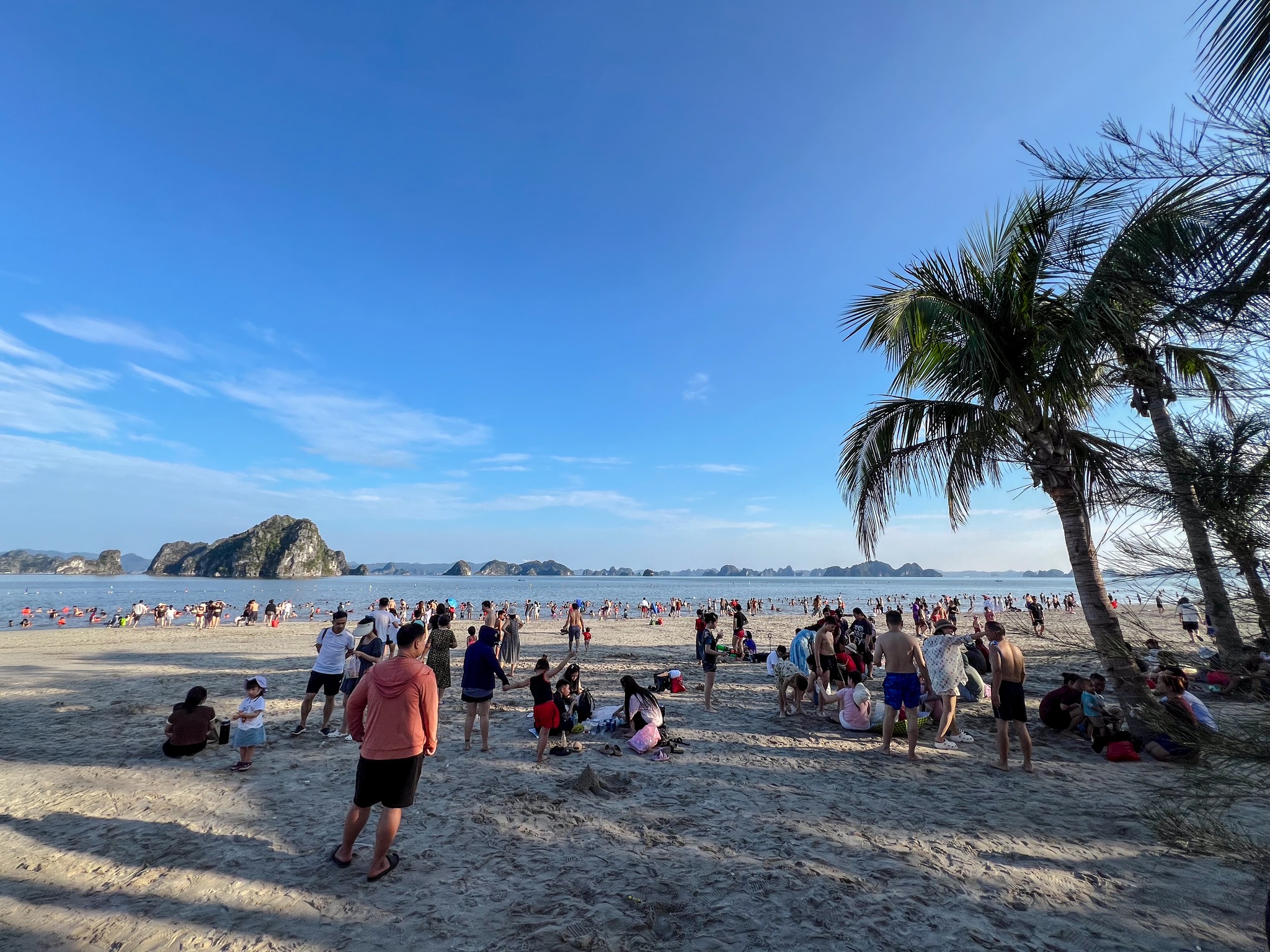 Bãi tắm Phương Đông Wonder Island