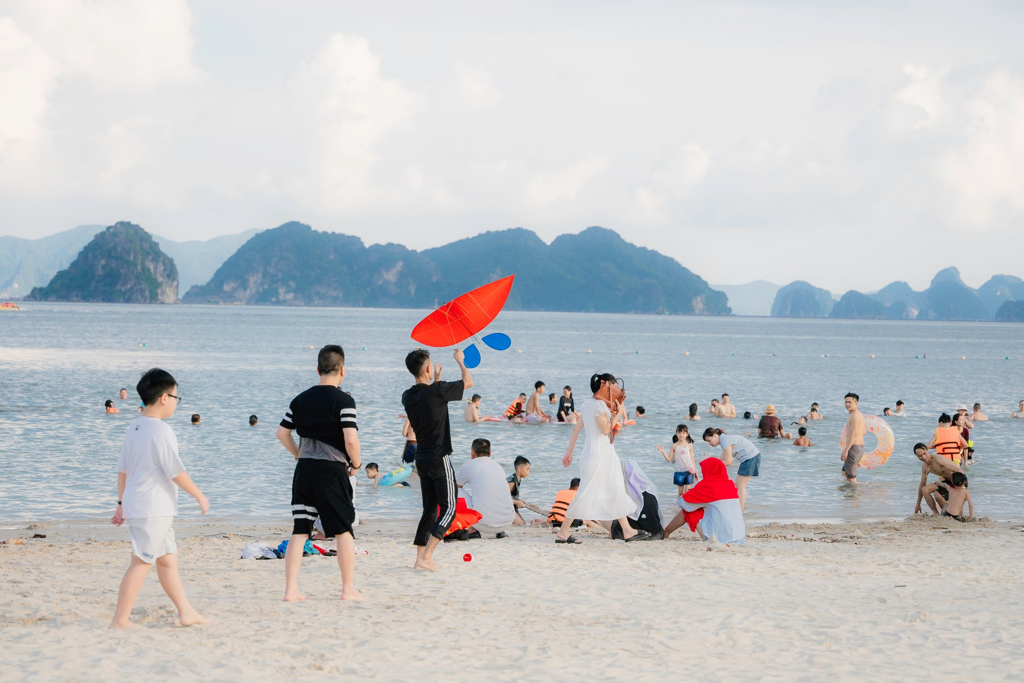 Lễ hội thả diều Phương Đông Vân Đồn