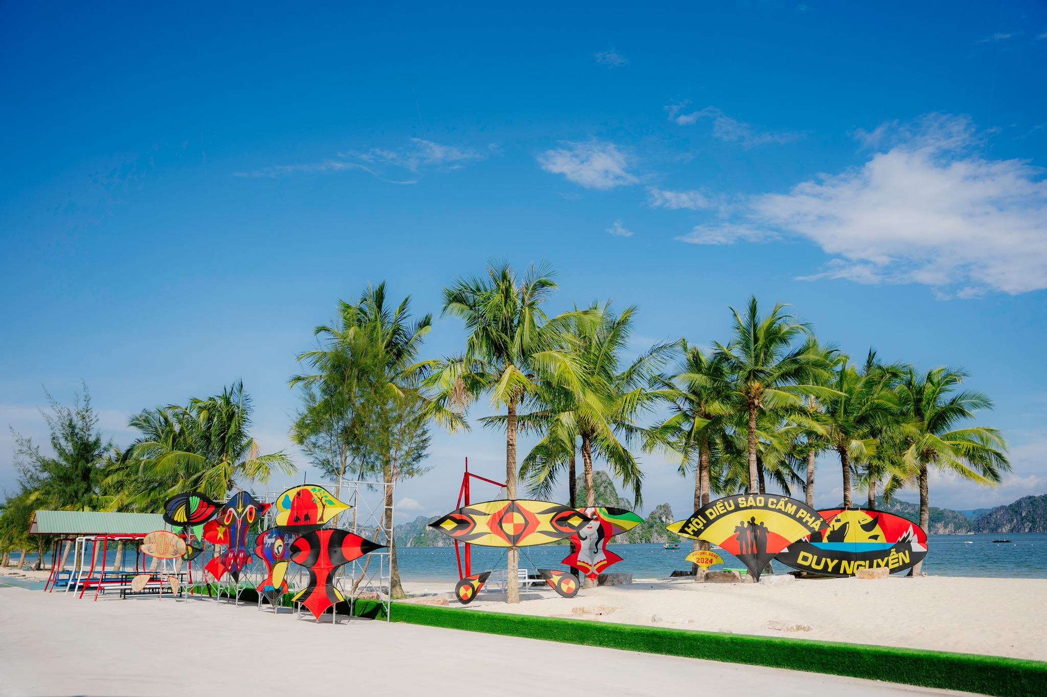 Lễ hội thả diều Phương Đông Vân Đồn