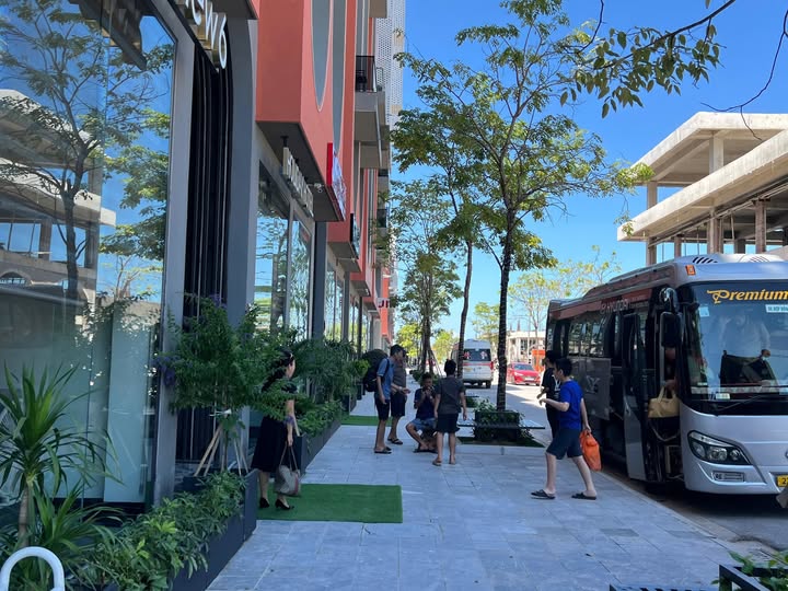 Đặt phòng tại Phương Đông Vân Đồn