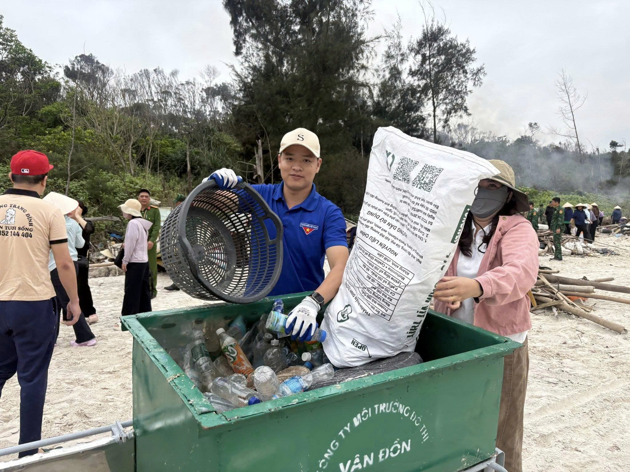 Du lịch vân đồn