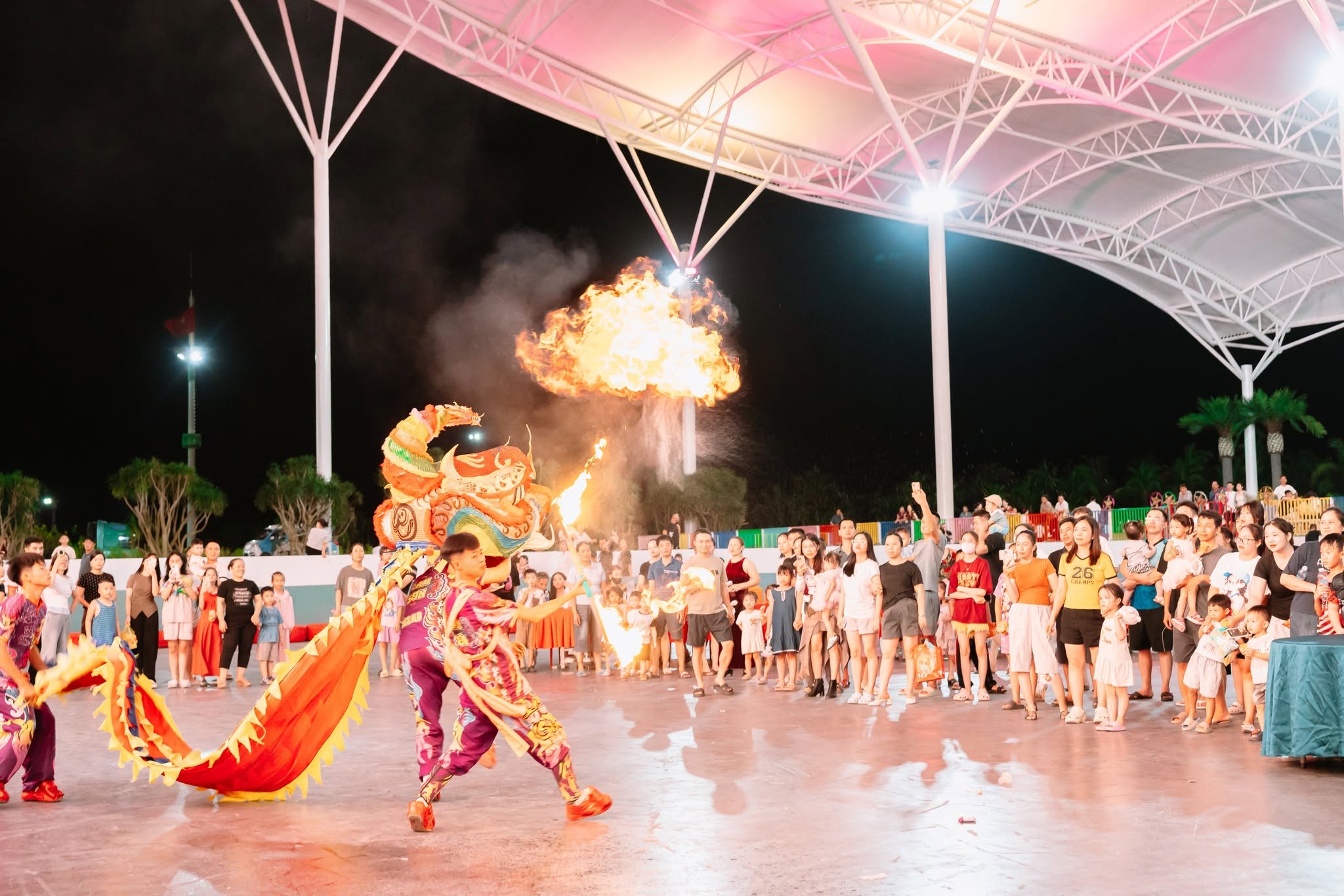 Hình ảnh trung thu tại công viên Biboy World Phương Đông Vân Đồn